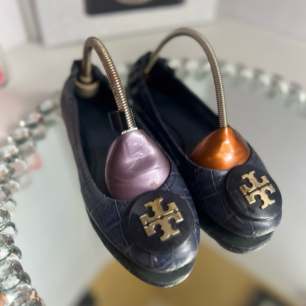 Tory Burch Dark Blue Flats with Gold Emblem size 7